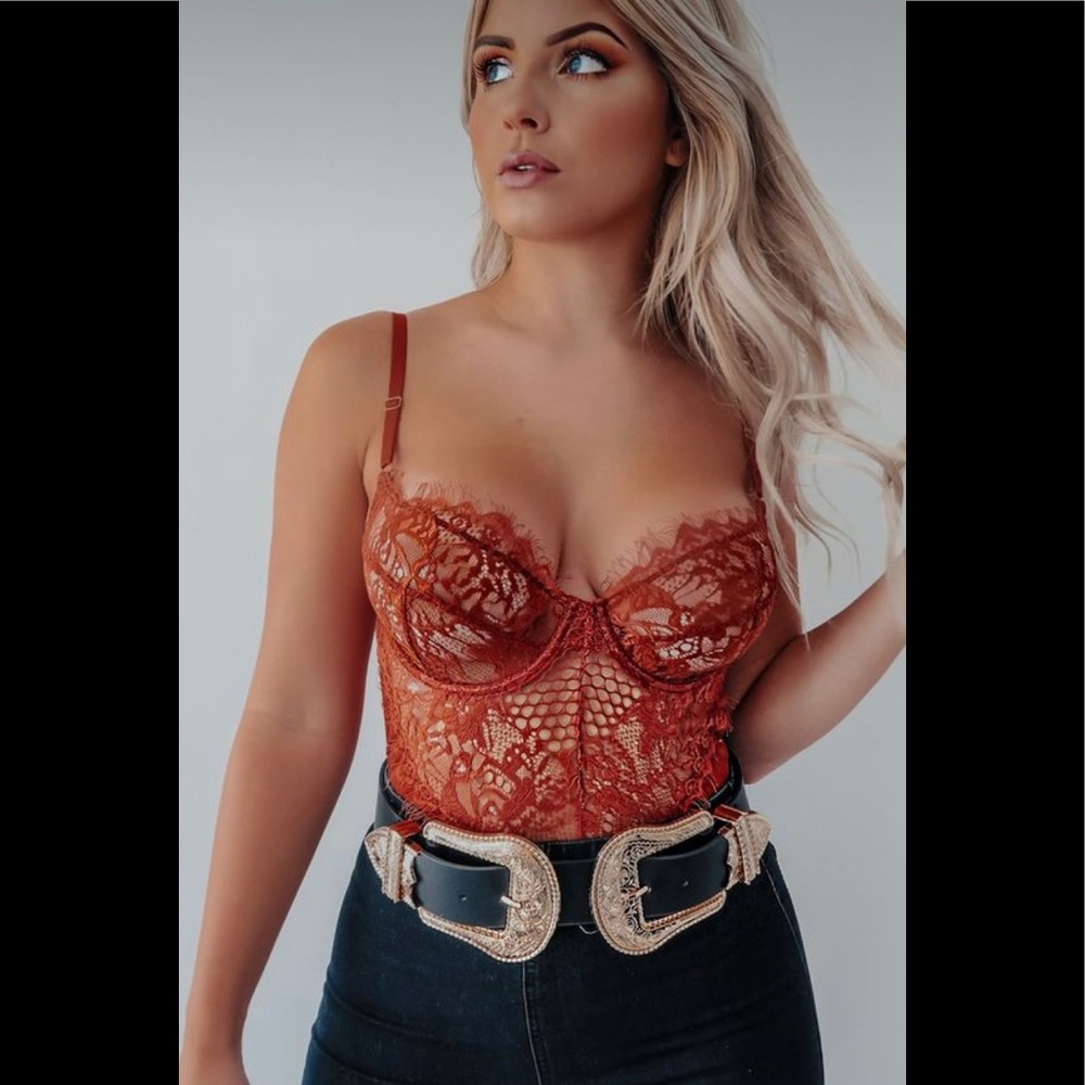 Crazy for Lace Bodysuit/ Size M